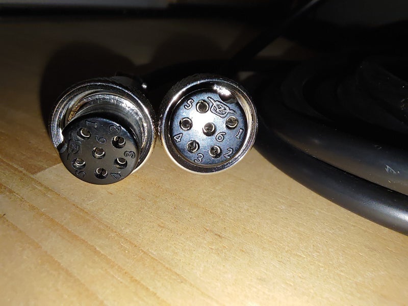 6 Pin DIN, Female to Femail 3M Cable Carousel 1