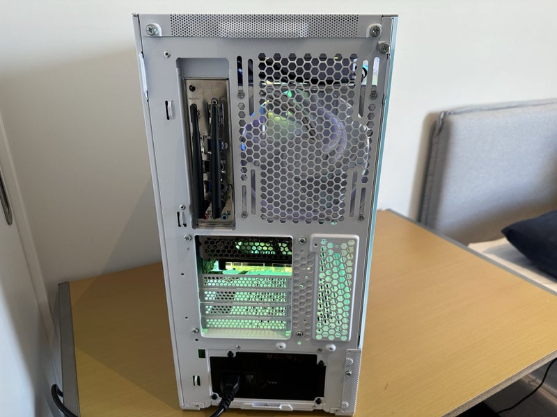 Gaming PC | RTX 3080 | Ryzen 7 5800X3D | 32GB Ram | 500GB NVME | Water cooled Carousel 4