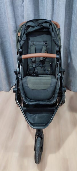 Edwards & Co Pram + Lascal BuggyBoard Carousel 1