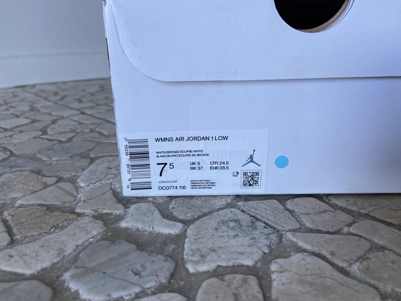 Women’s Air Jordan 1 Low Carousel 4
