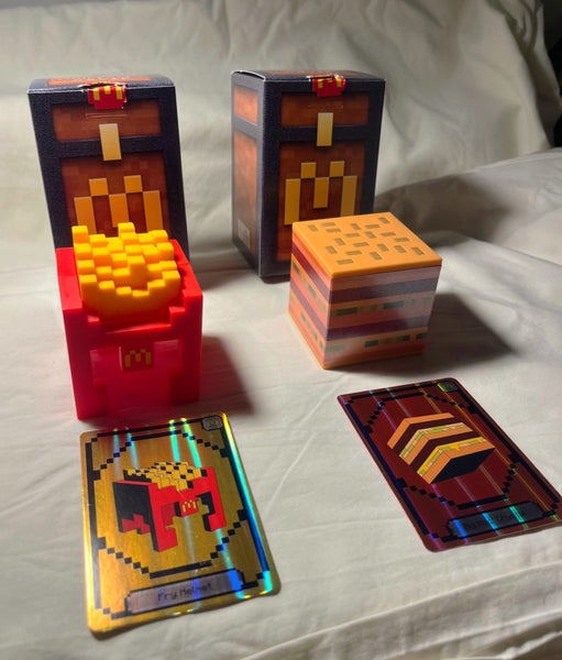 A Minecraft Movie McDonald's Fry Helmet & Big Mac Crystal Carousel 1