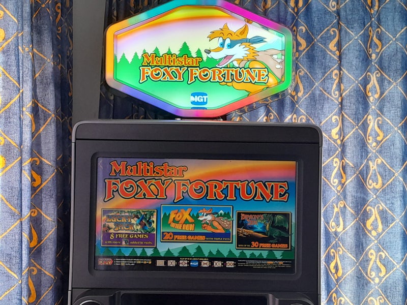 Foxy Fortune Pokie Machine Carousel 2