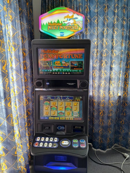 Foxy Fortune Pokie Machine Carousel 1