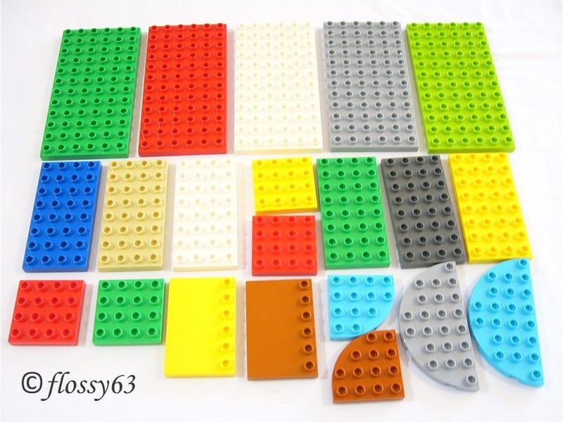 ®™DUPLO - Large Bulk lot 21 Assorted Base Plates Carousel 1
