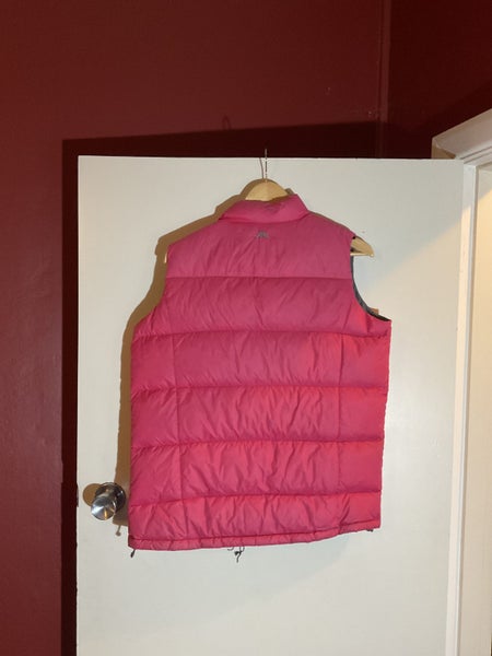Macpac Pink puffer vest size 12 yrs old Carousel 2
