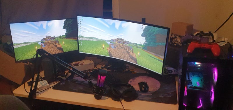 Gaming PC setup Carousel 2