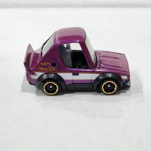 Hot Wheels -Nissan Skyline 2000GT-R LBWK (Tooned) Loose Carousel 2