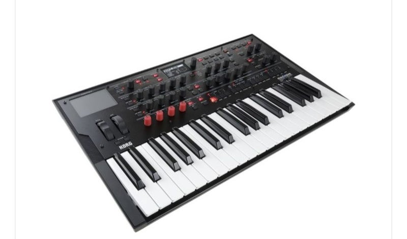 Korg Modwave Wavetable synthesiser Carousel 2