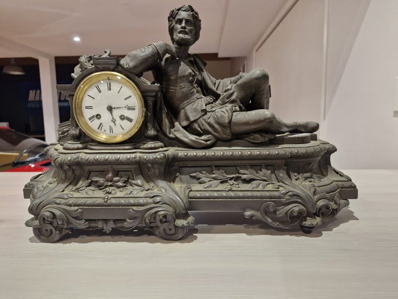 Vintage clock ( LEROY A PARIS ) Carousel 2