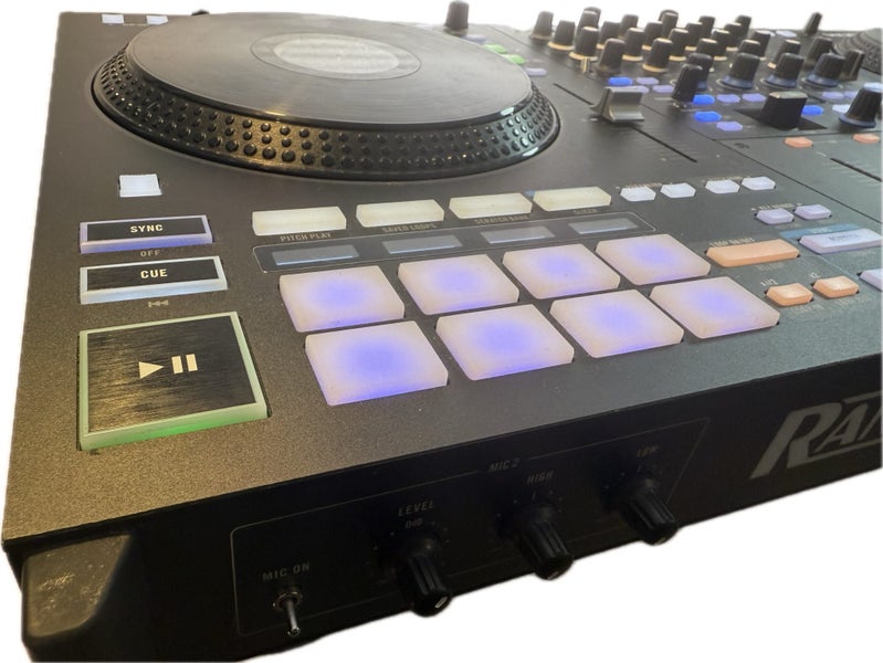 Rane Four DJ Controller w dedicated-stems Carousel 2