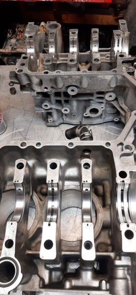 Reconditioned EJ257 shortblock Carousel 2