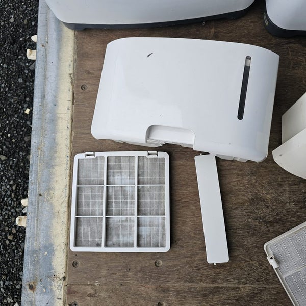 Delonghi drainage Tank + filter + Flip for CF05M, CF08M CF08E Dehumidifier. Carousel 2