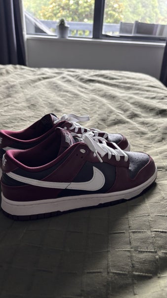 Nike dunk retro Carousel 1