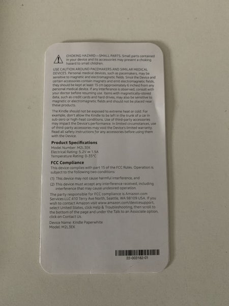 Kindle Paperwhite 11th gen 16GB + official case Carousel 9