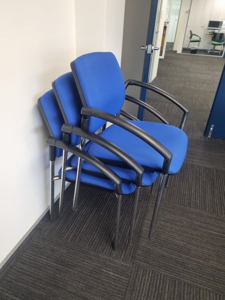 Meeting room chairs / reception chairs x 8 Carousel 3