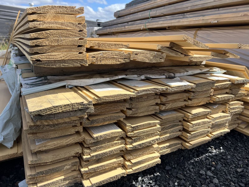 !! Clearance Deal !! WeatherBoard 142x18 BevelBack (Delivery Within Auckland) Carousel 1