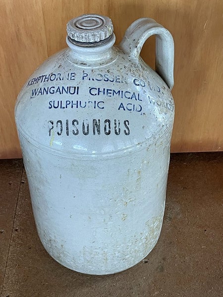Stoneware crock - Kempthorne & Prosser Co Ltd, Wanganui, sulphuric acid, Carousel 1