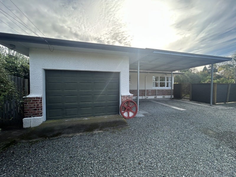 Image 1 of 20