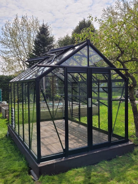 Fairway Obsidian Haven Glasshouse 8x12ft62995659775234114