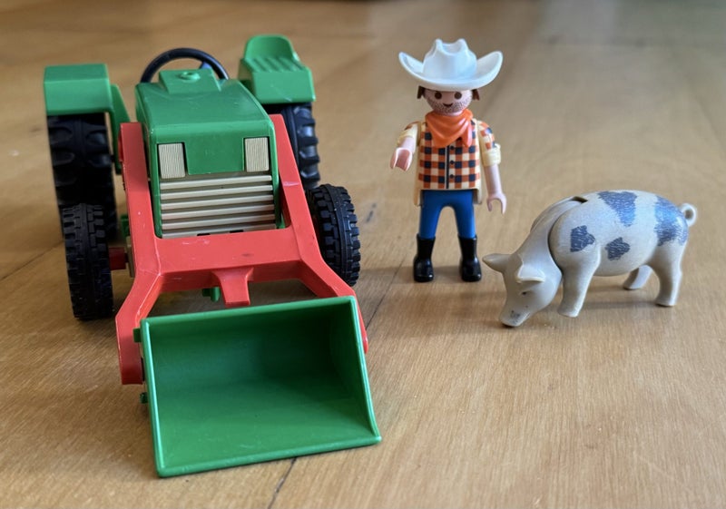 Vintage 1970’s Playmobil Tractor Carousel 5