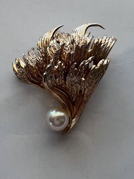 UNIQUE Grossé 1966 Germany Gold Plated Brooch with Pearl Carousel 1