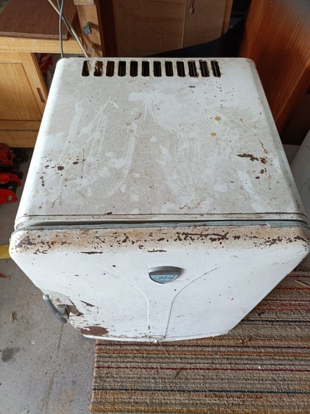 vintage mini fridge Carousel 2