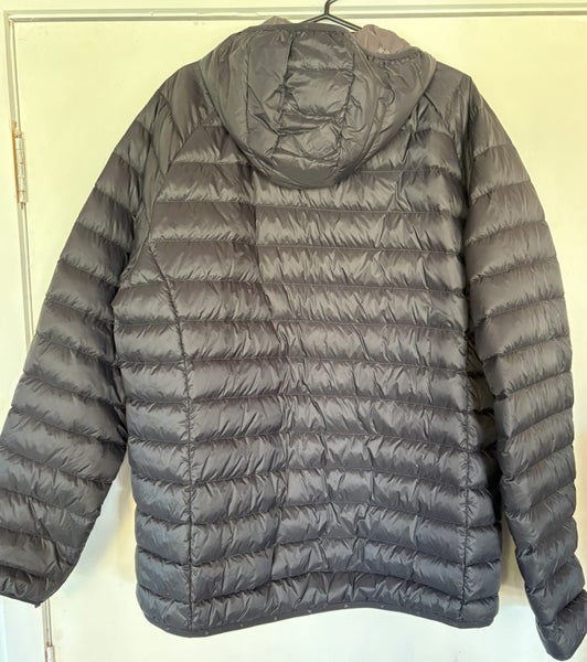Macpac Men's Uber Light Hooded Down Jacket Carousel 2