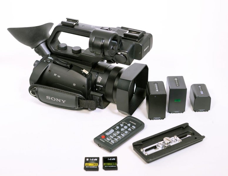 2 X Sony PWX-70 Video Camcorders Carousel 2