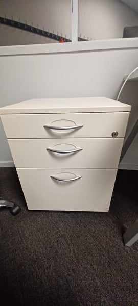 Mobile Drawer Unit (multiple) Carousel 1
