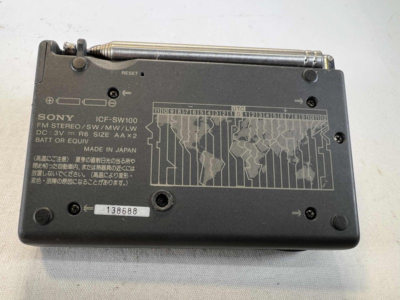 SONY ICF-SW100 WORLD BAND RECEIVER FM/AM /SW/MW/LW - WITH CASE Carousel 10