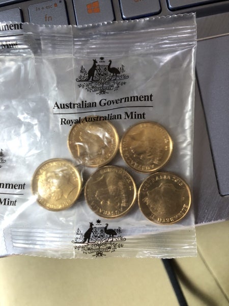 (5x) 2015 Australian $2 Lest We Forget Coins – Rare and Collectible Carousel 2