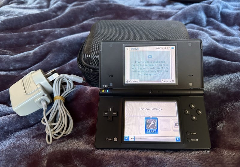 Matte black Nintendo DSI Carousel 2