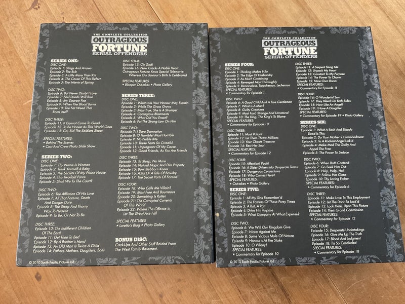 Outrageous Fortune Serial Offenders - The Complete Series DVD Carousel 5