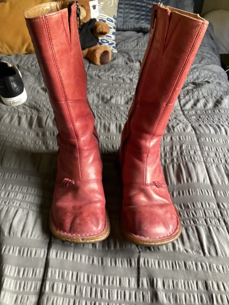 Doc Marten Boots size 38 red Carousel 1