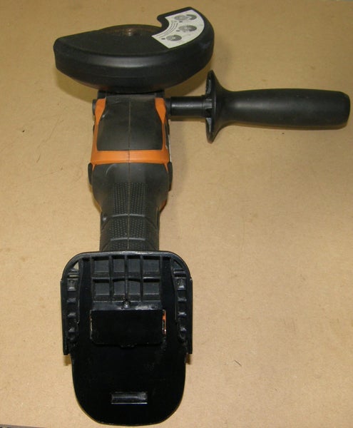 AEG 18V Angle Grinder Carousel 2