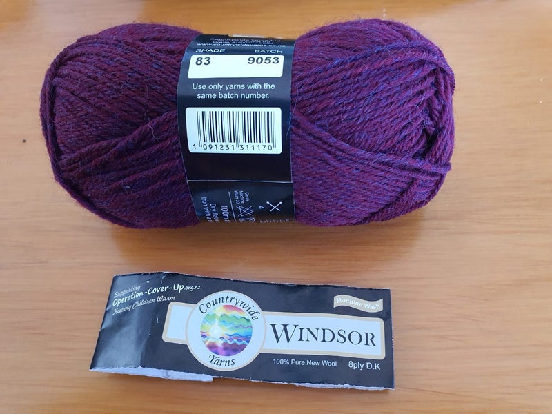 Windsor 83 100% Knitting Wool 50g burgandy Carousel 1