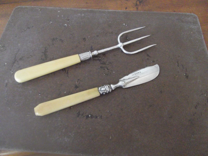 MARTIN BROS & Co STERLING BUTTERKNIFE + FORK 1850s Carousel 1