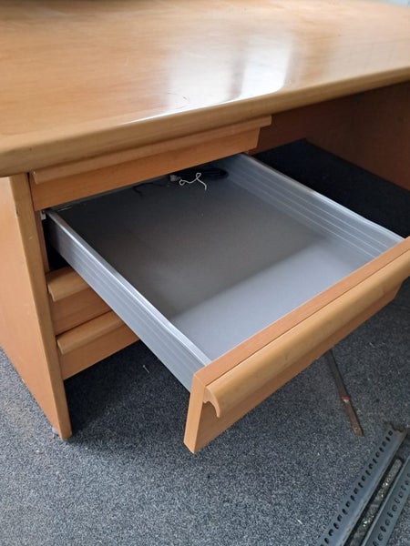 Large Corner Desk Carousel 2