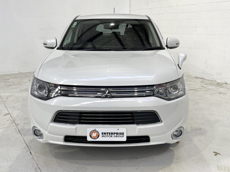 2013 Mitsubishi Outlander PHEV PLUG IN HYBRID62863260642433112