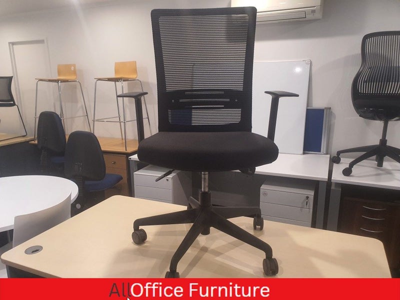 Blade Office Chair Carousel 1