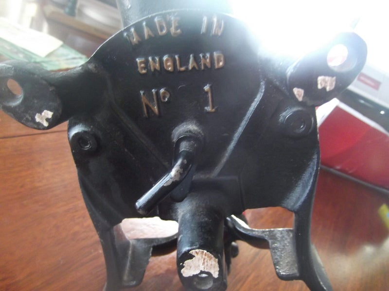 SPONG & Co No 1 COFFEE GRINDER 1950s Carousel 2