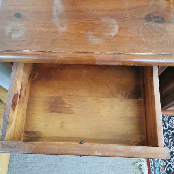 Low boy and bedside drawers 4 piece + matching mirror HASTINGS PICKUP Carousel 20