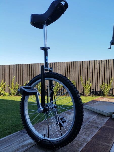 Brand New 20inch Unicycle Bike Cycling with Stand Rack *Clearance* Carousel 1