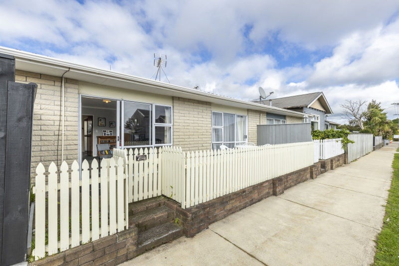 Image 1 of 20