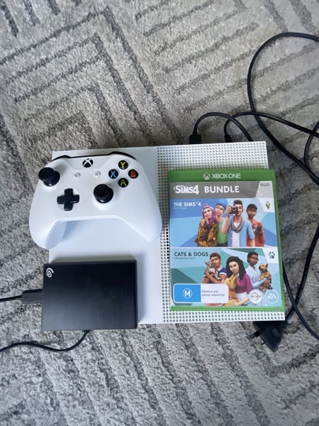 Xbox 1 with sims 4 game Carousel 1