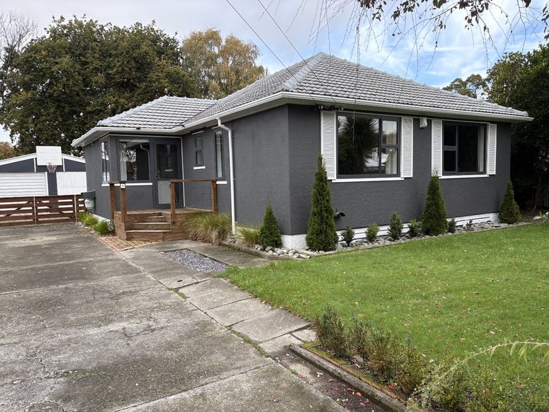 Image 1 of 20