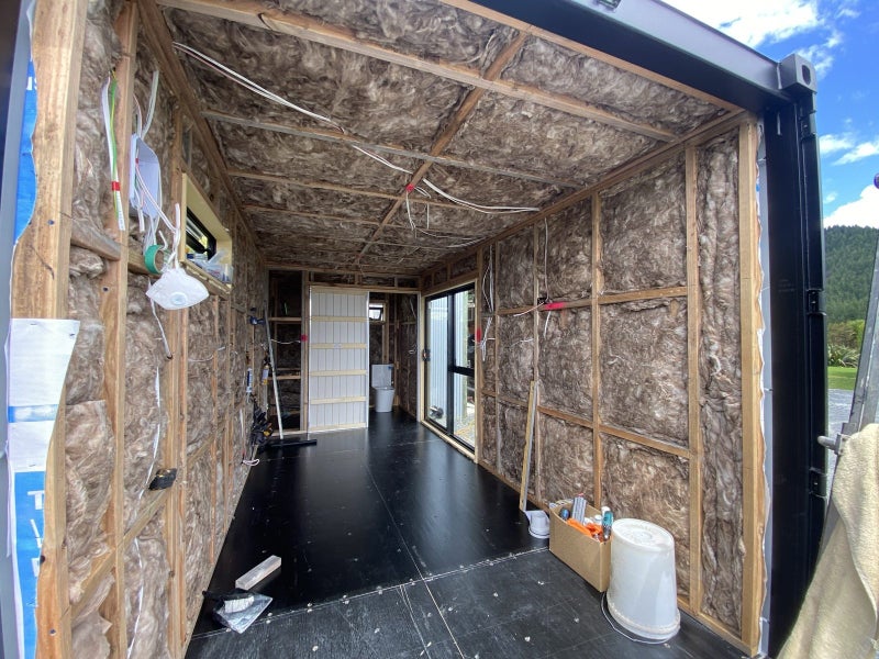CABIN BATHROOM KITCHEN Carousel 19