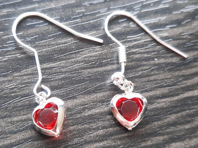 Pretty Pendant and Earrings Carousel 2