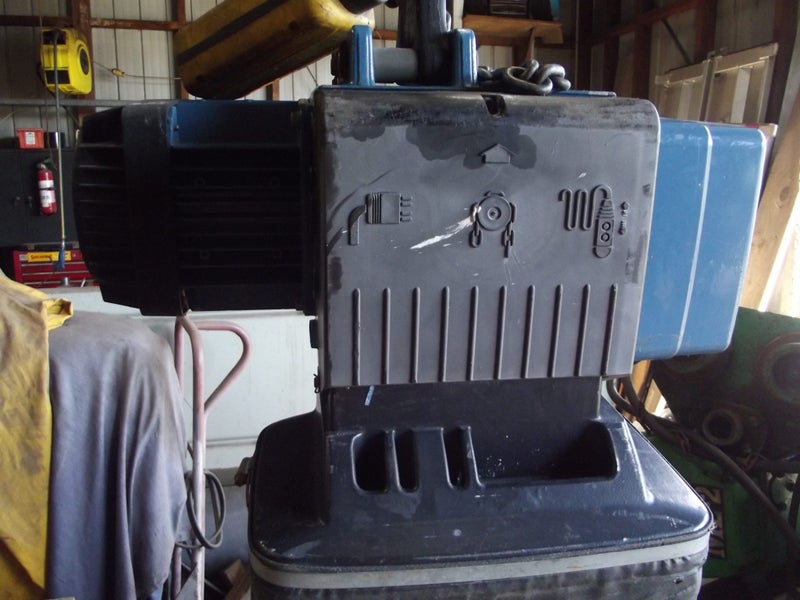 Demag Electric Hoist Carousel 2