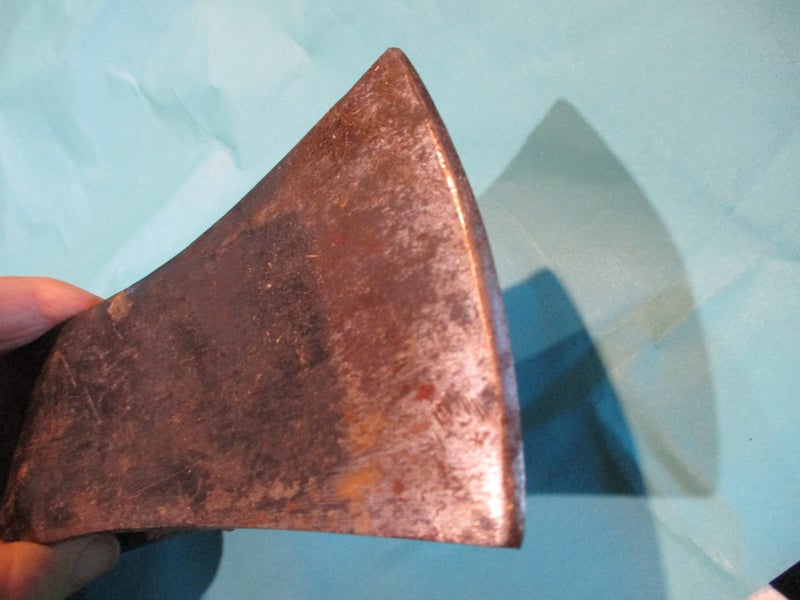 axe head Carousel 1